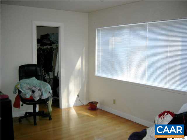 1910 JEFFERSON PARK AVE Unit: 24