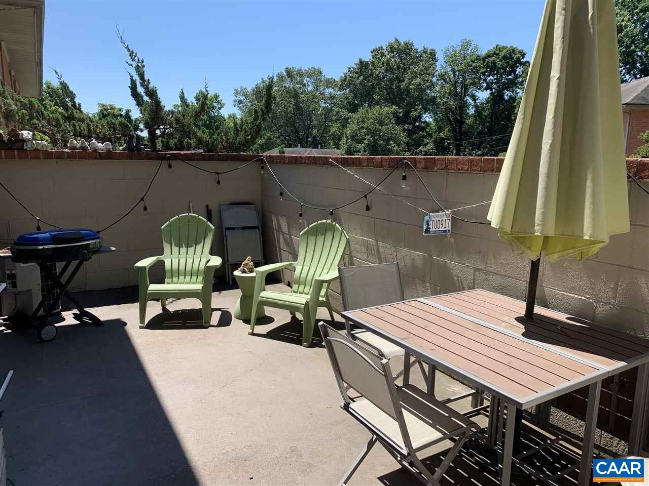 2434 ARLINGTON BLVD Unit: d4