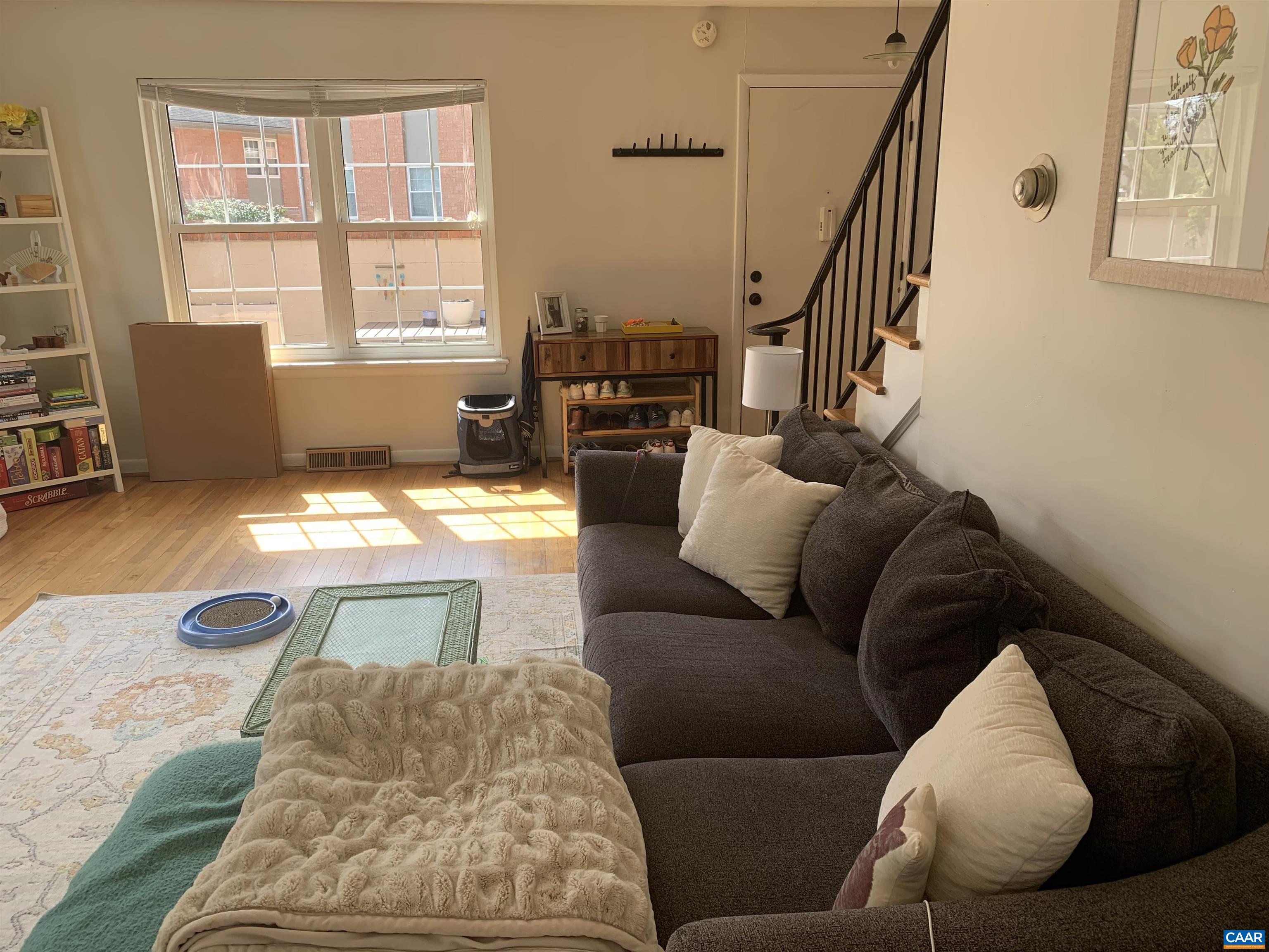 2434 ARLINGTON BLVD Unit: d4