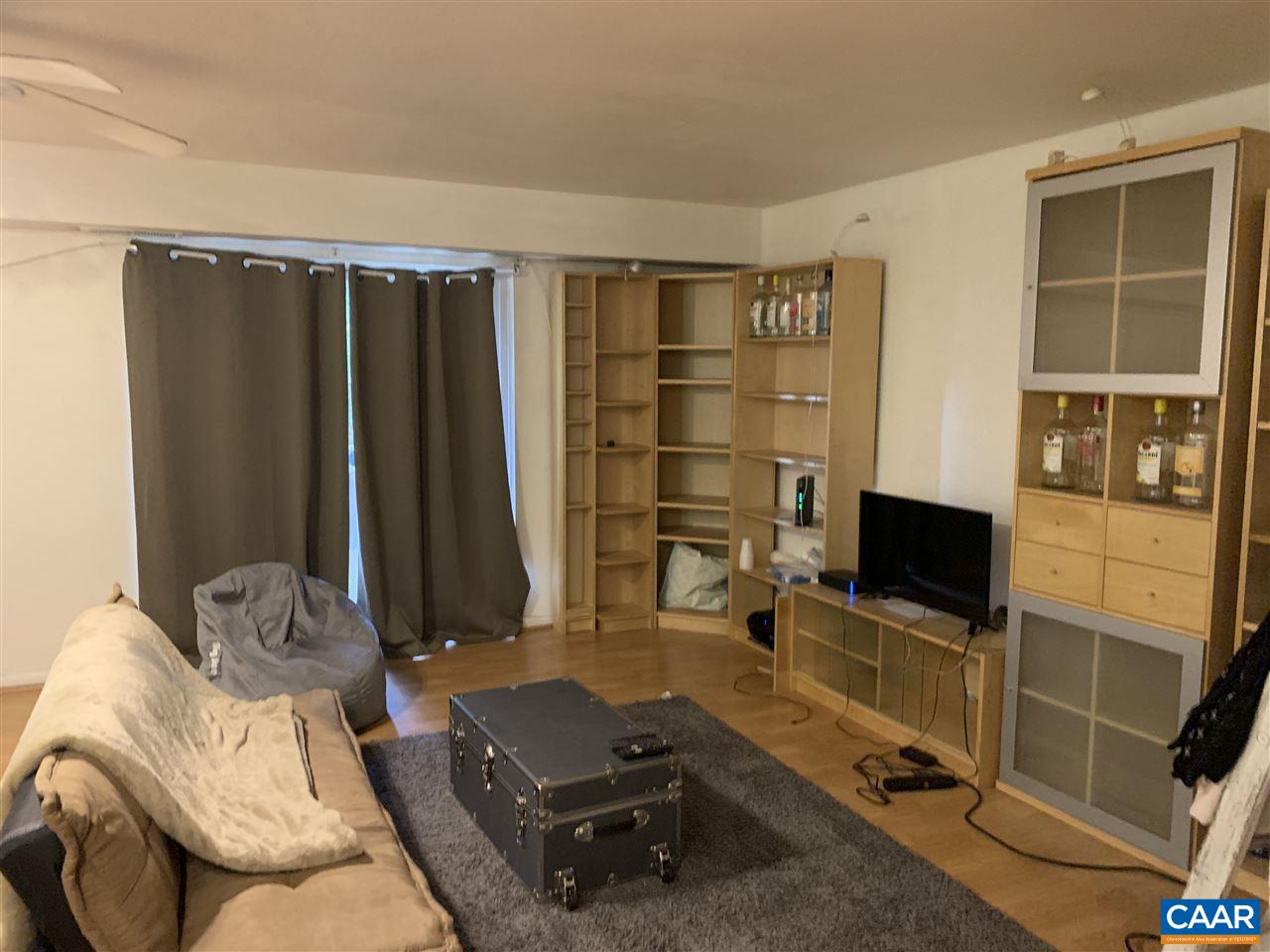 1215 WERTLAND ST Unit: a14