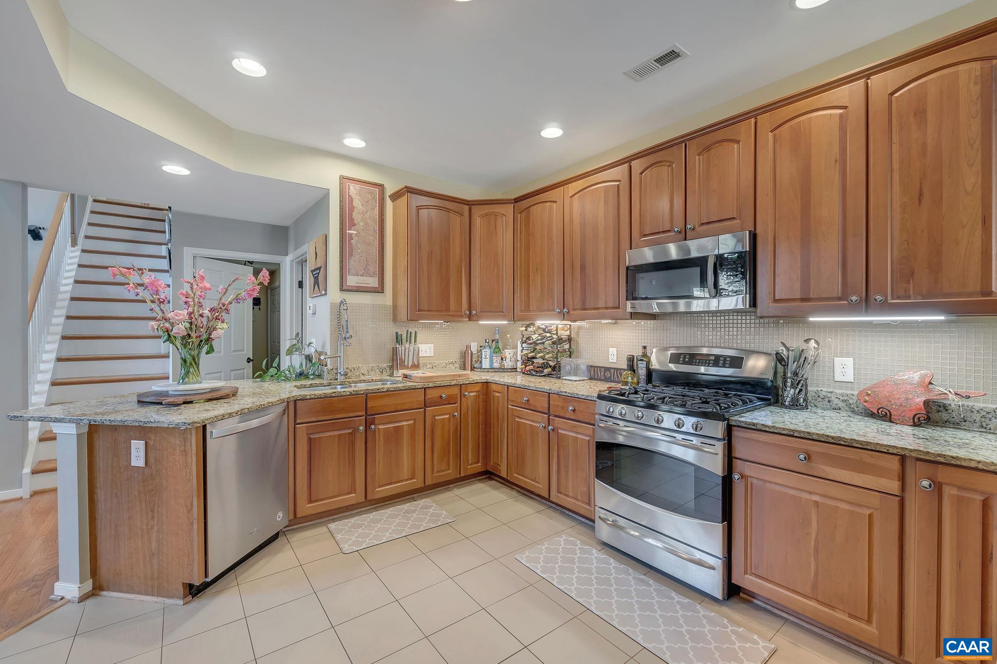 1766 OLD TRAIL DR
