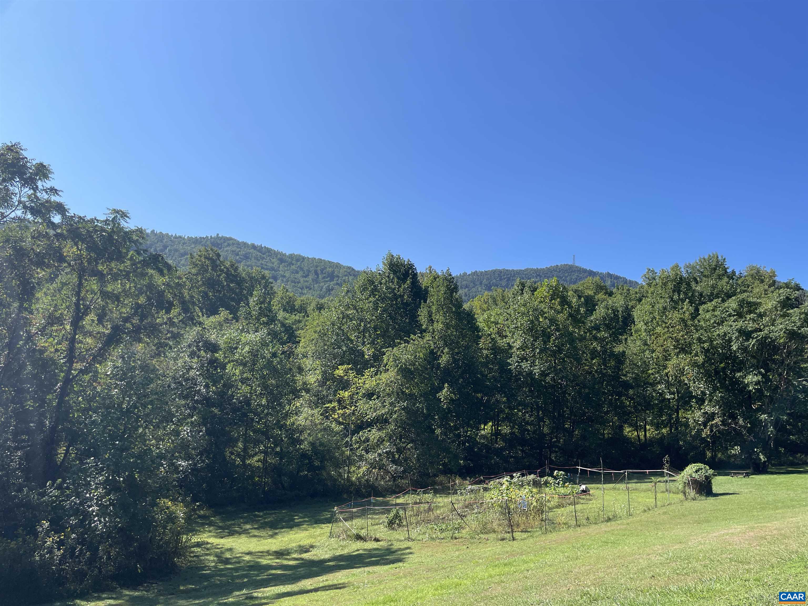 5000 WHEELERS COVE RD