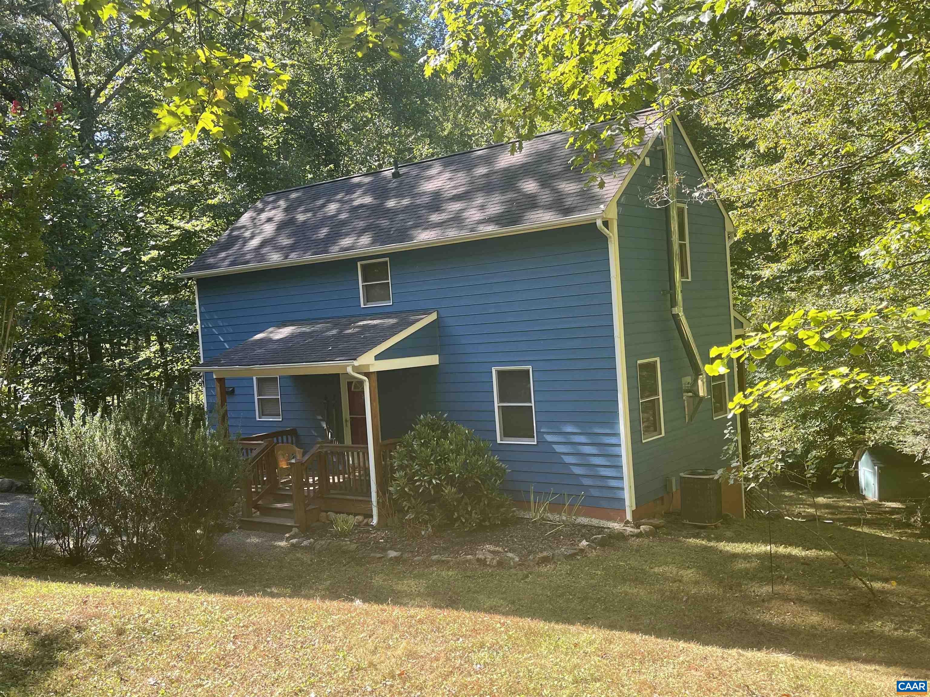 1111 HILL HOLLOW RD