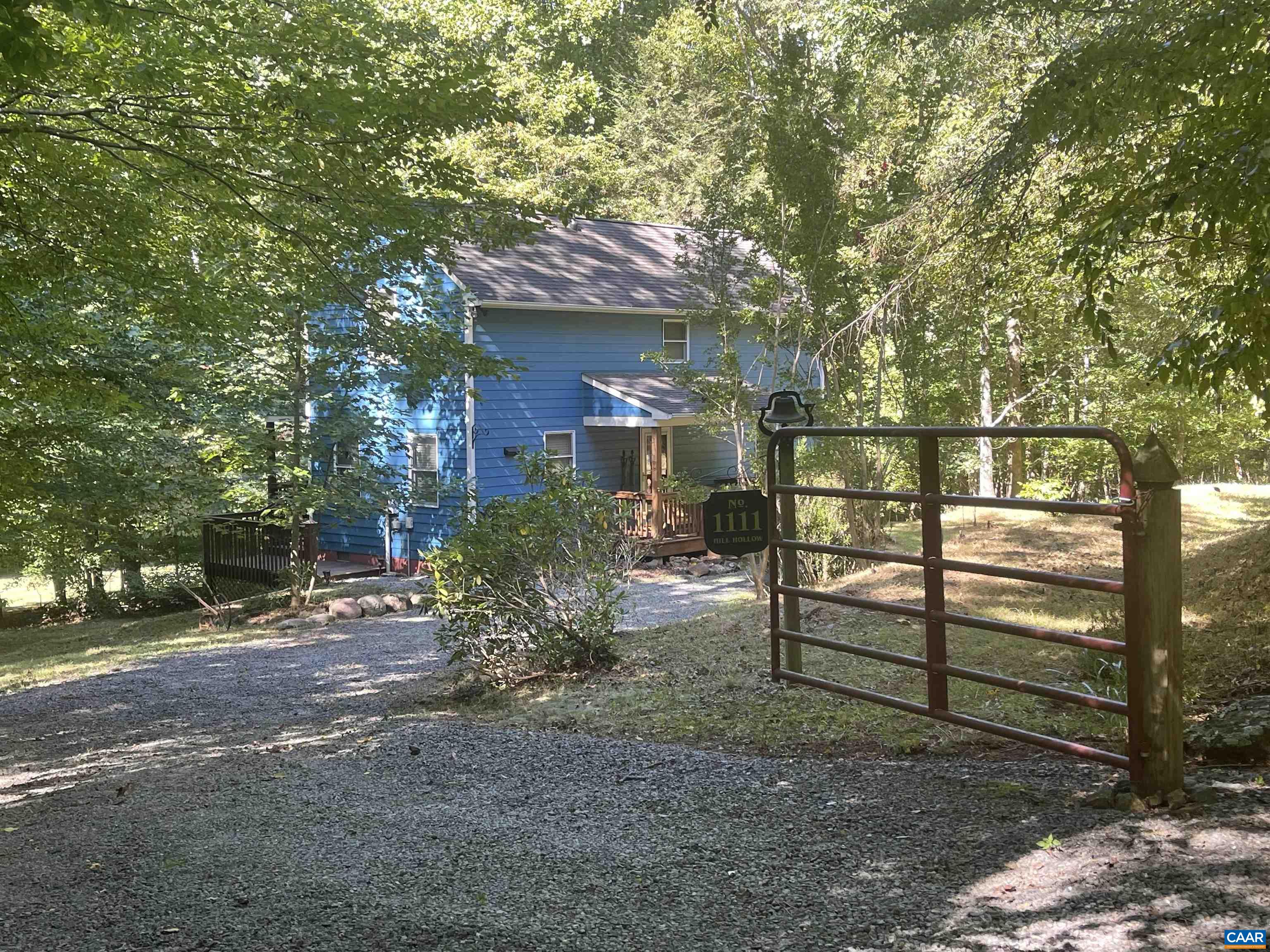 1111 HILL HOLLOW RD