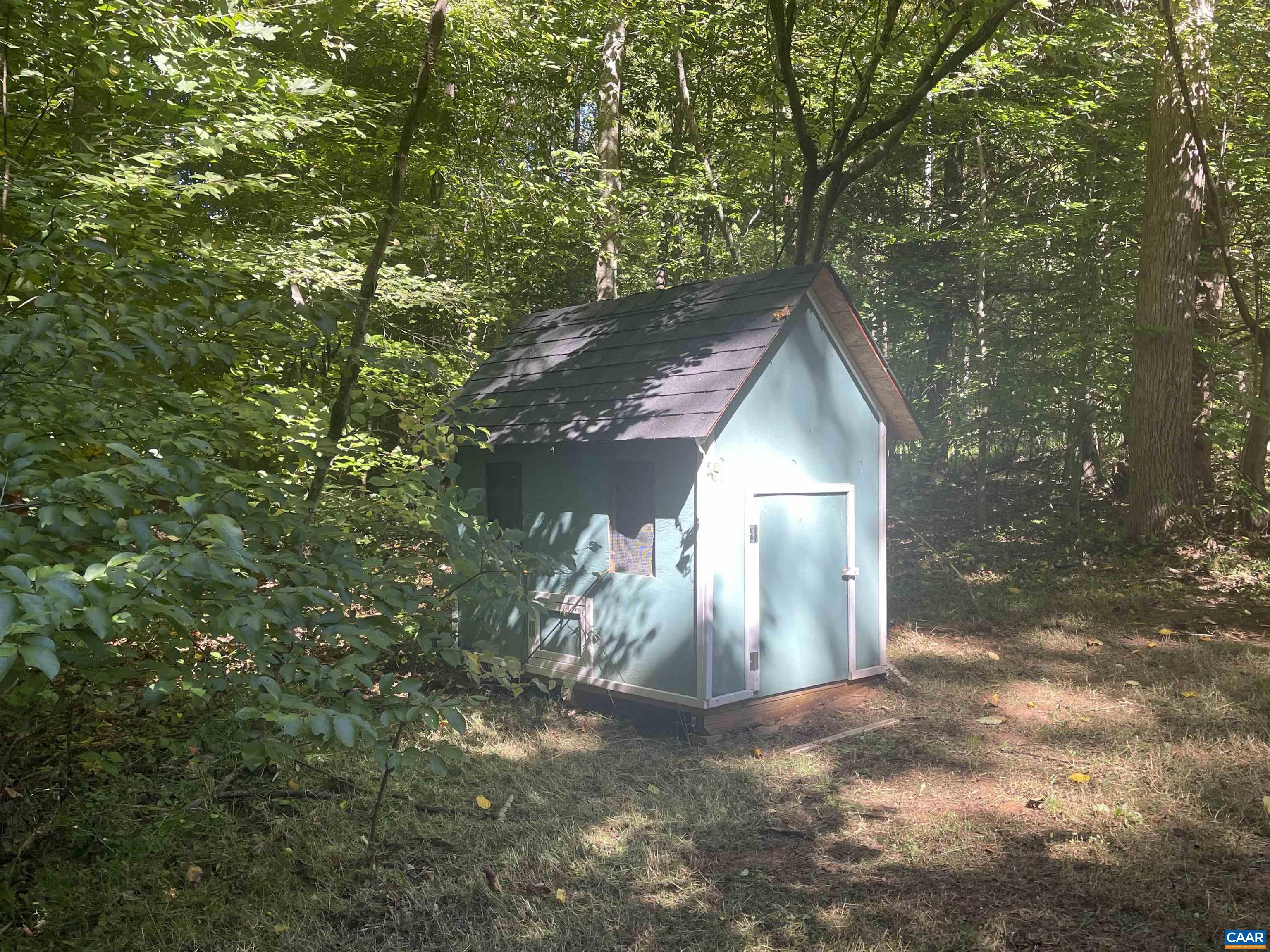 1111 HILL HOLLOW RD