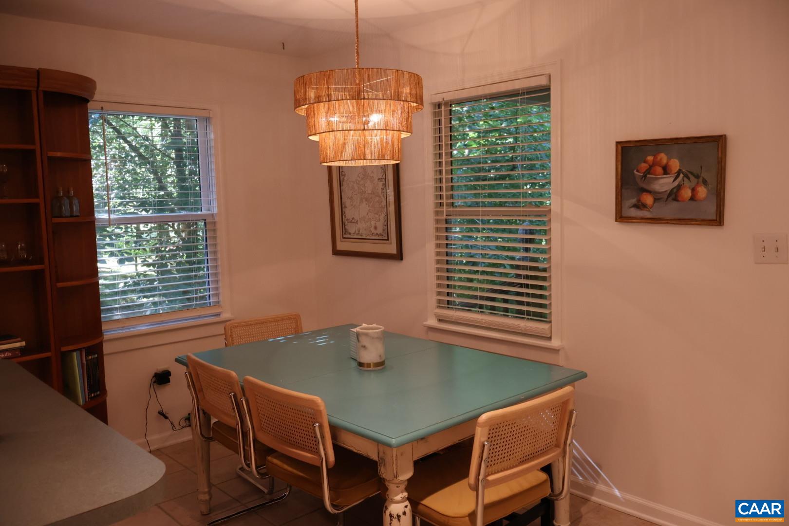 1111 HILL HOLLOW RD