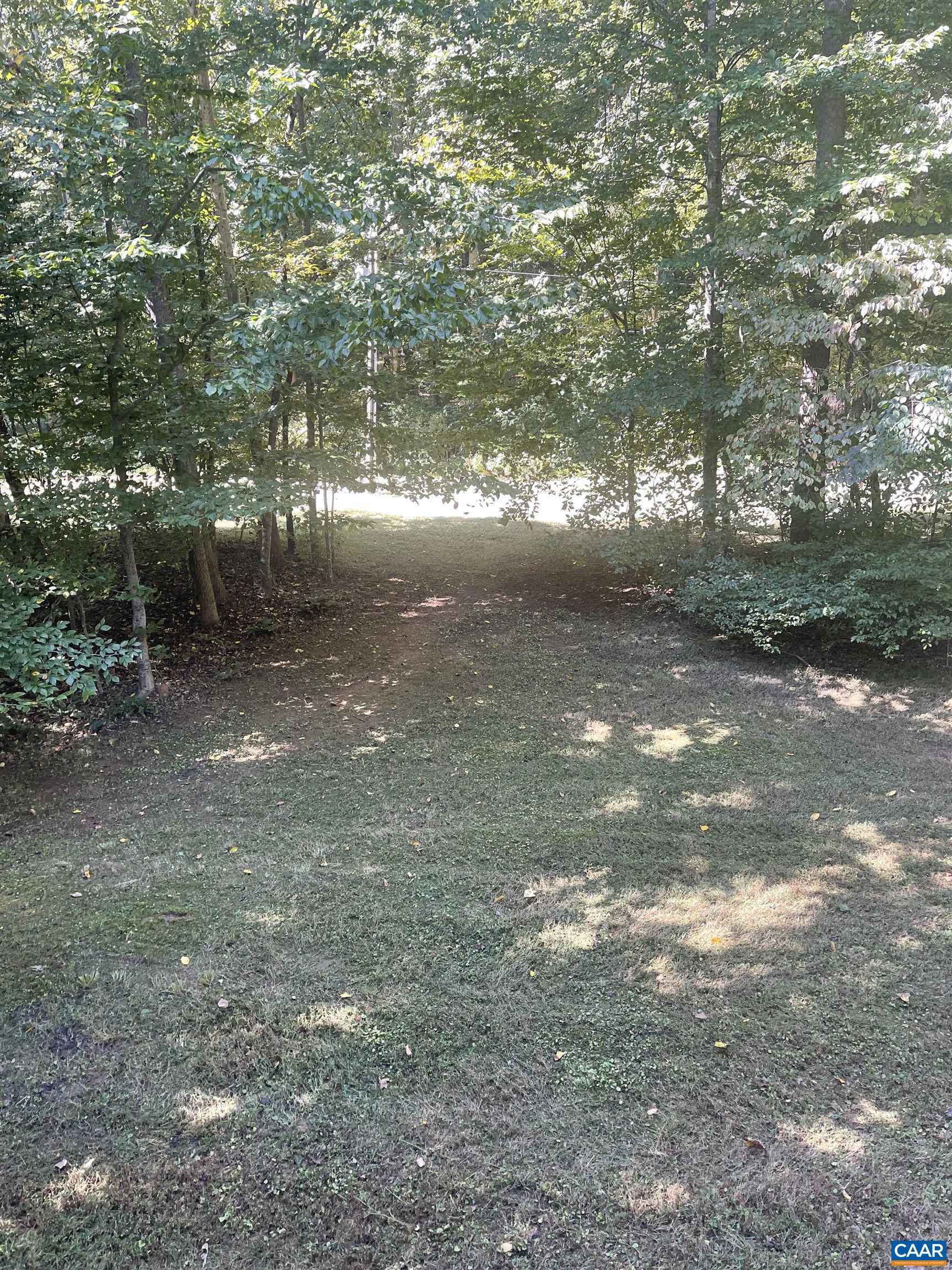 1111 HILL HOLLOW RD
