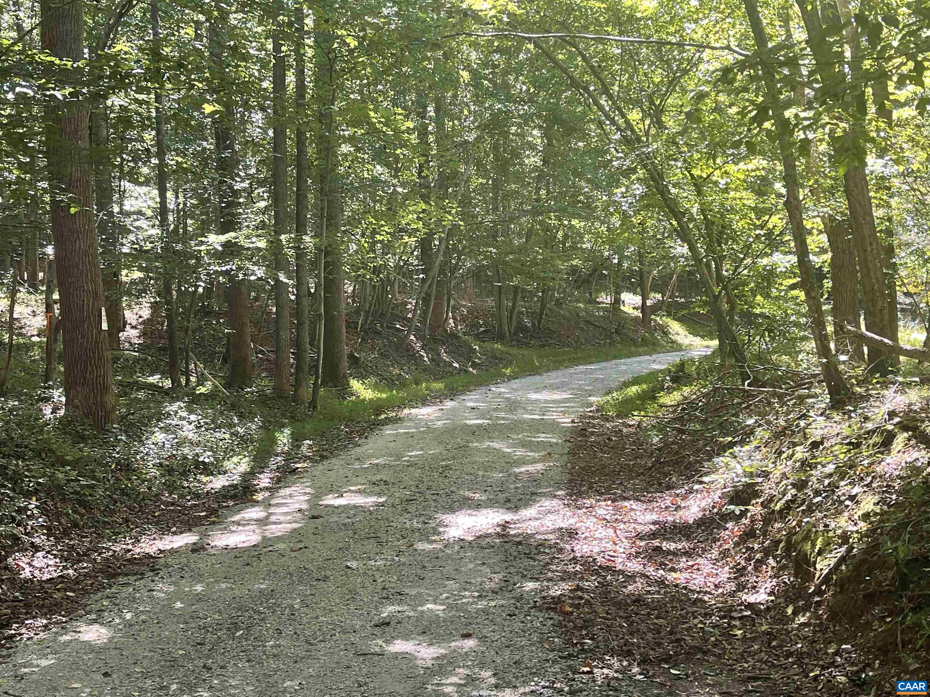 1111 HILL HOLLOW RD
