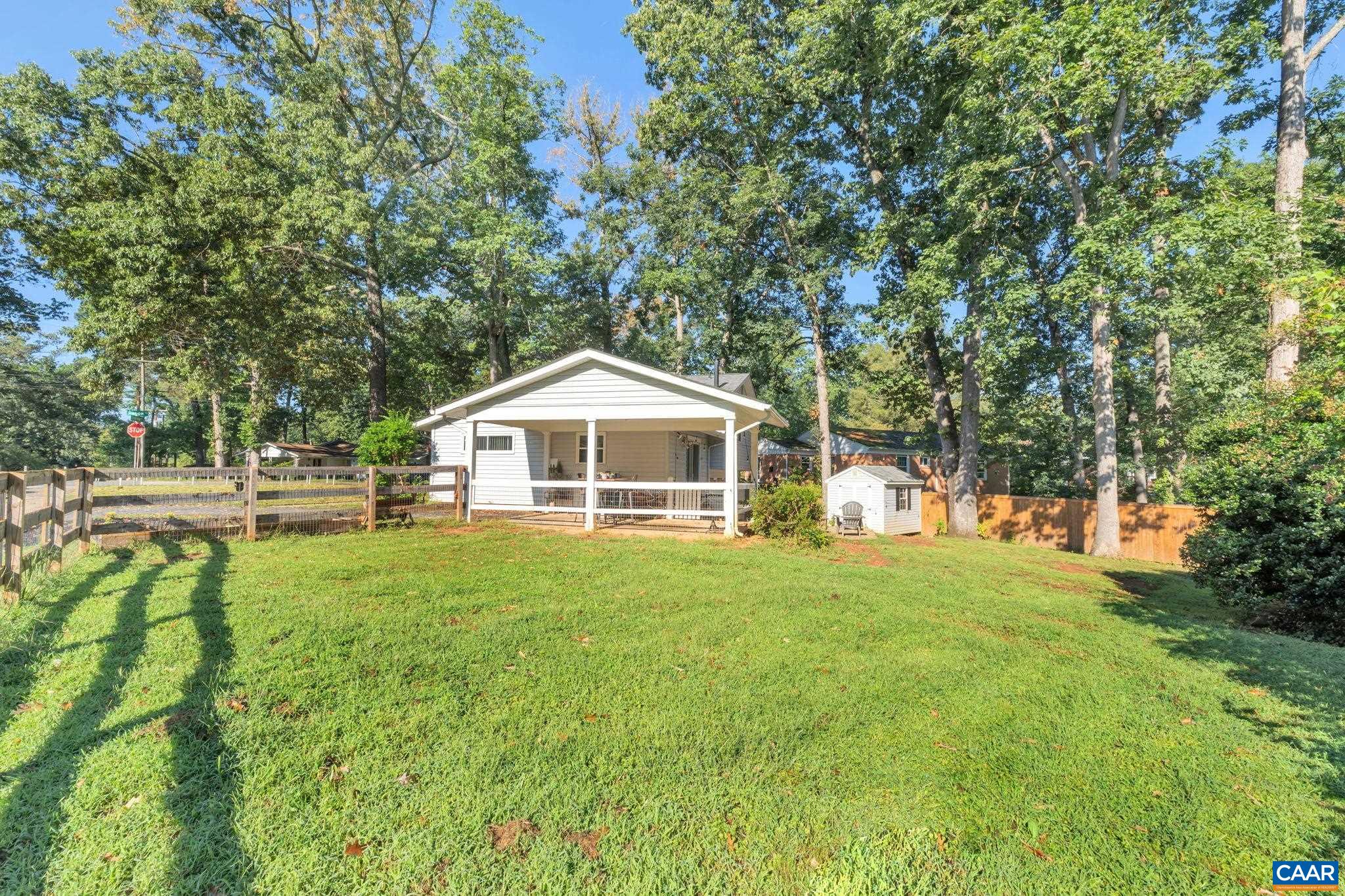 617 SHAMROCK RD