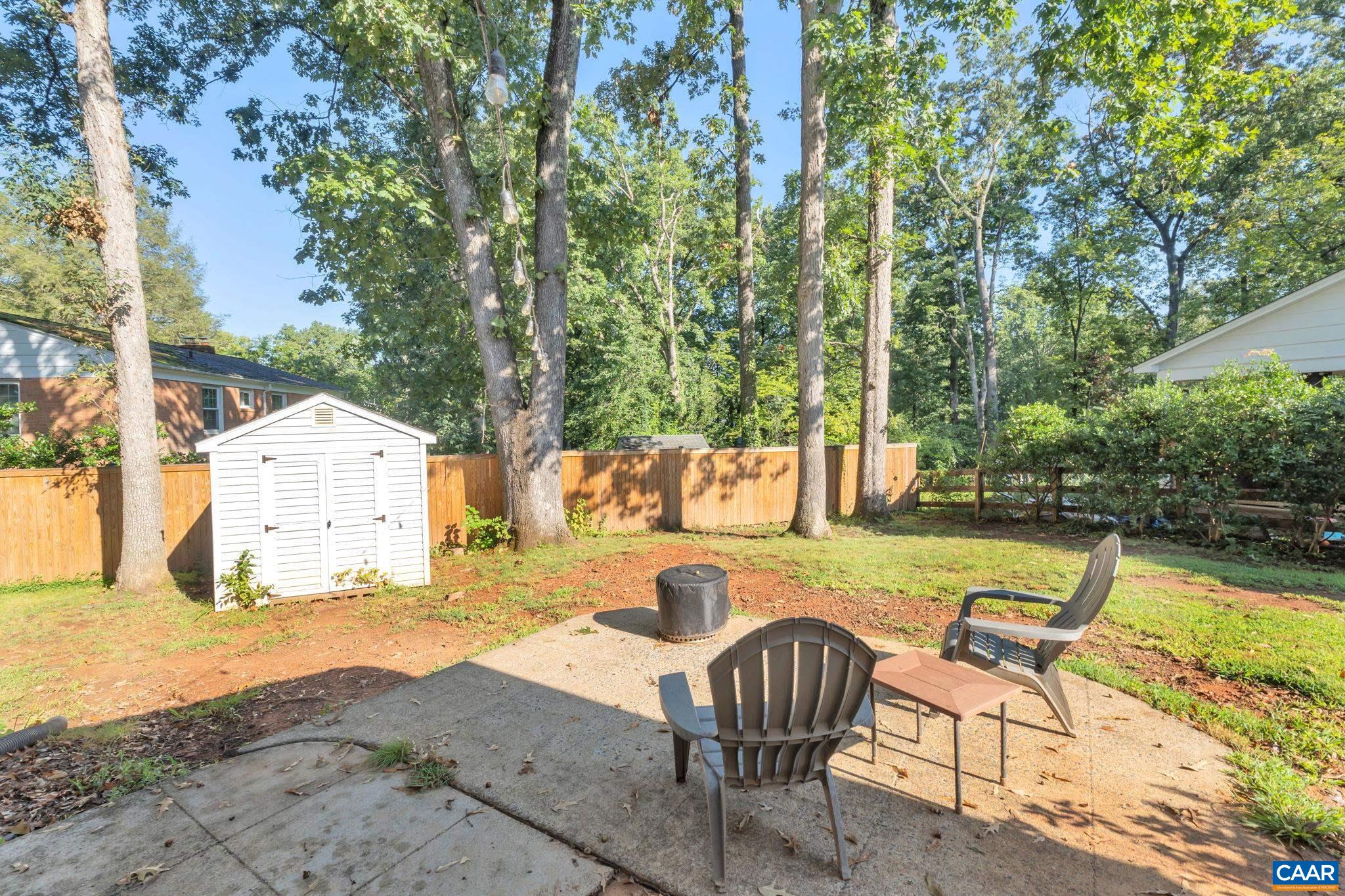 617 SHAMROCK RD