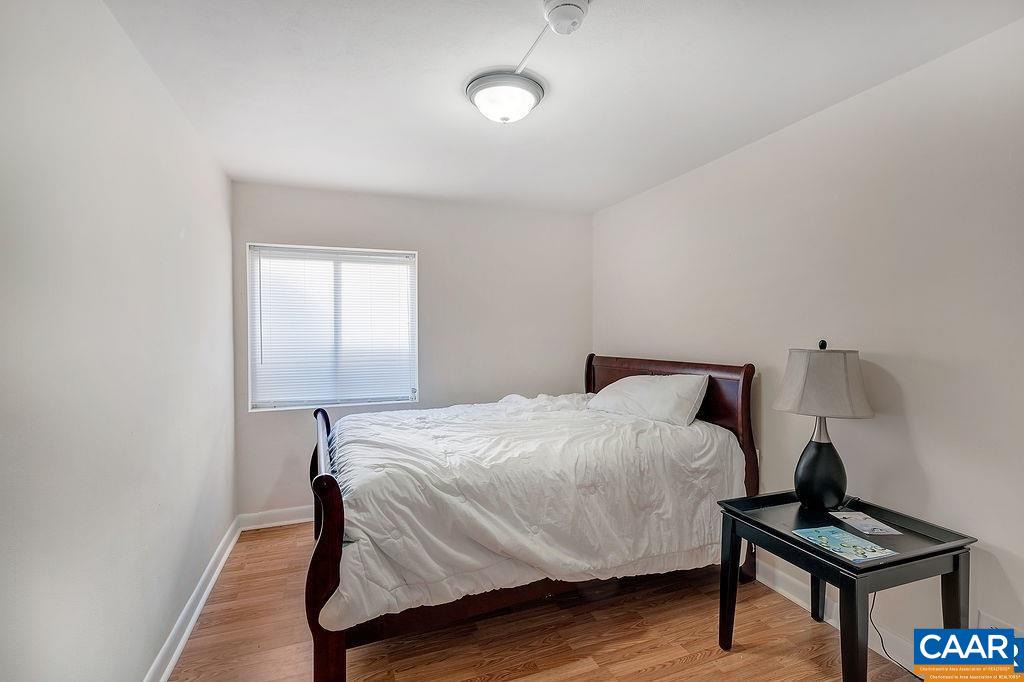 1800 JEFFERSON PARK AVE Unit: 16
