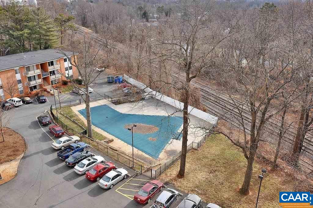 1800 JEFFERSON PARK AVE Unit: 16