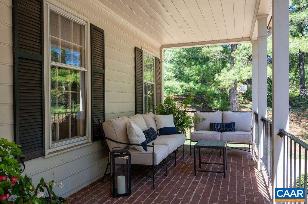 36 EDNAM VILLAGE ST