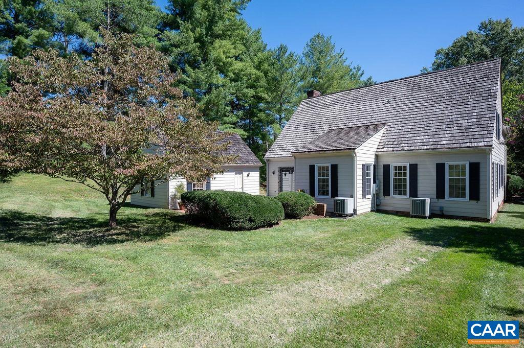 36 EDNAM VILLAGE ST