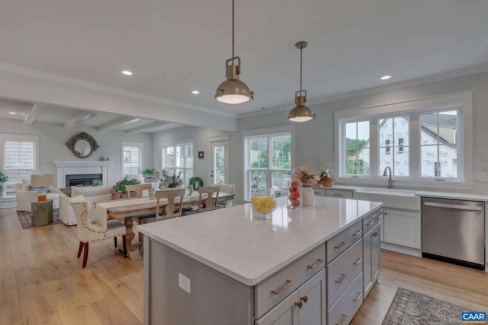 4006 MARIE CURIE CT