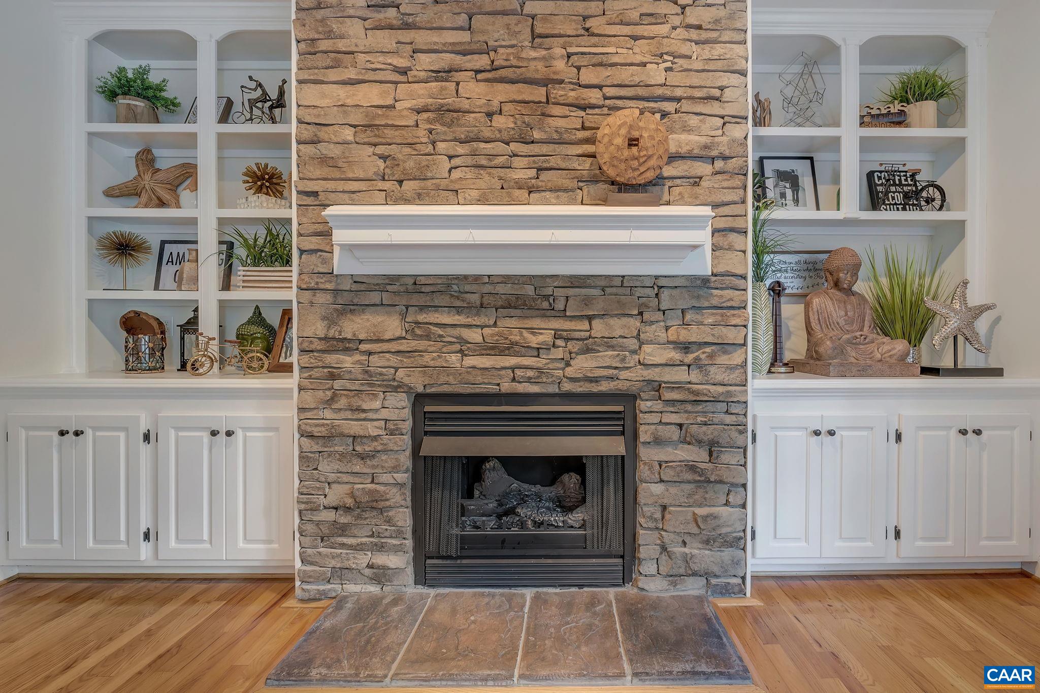 1781 LOCUST SHADE LN