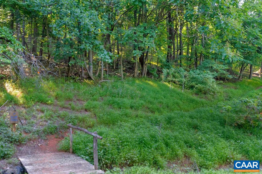 1781 LOCUST SHADE LN