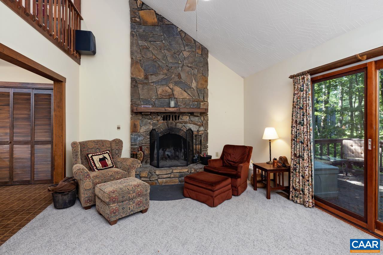 170 DEER SPRINGS LN