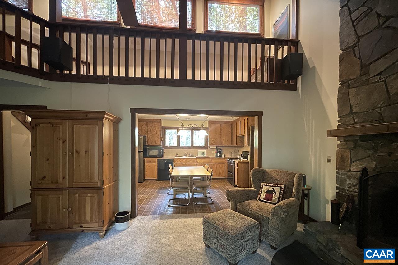 170 DEER SPRINGS LN