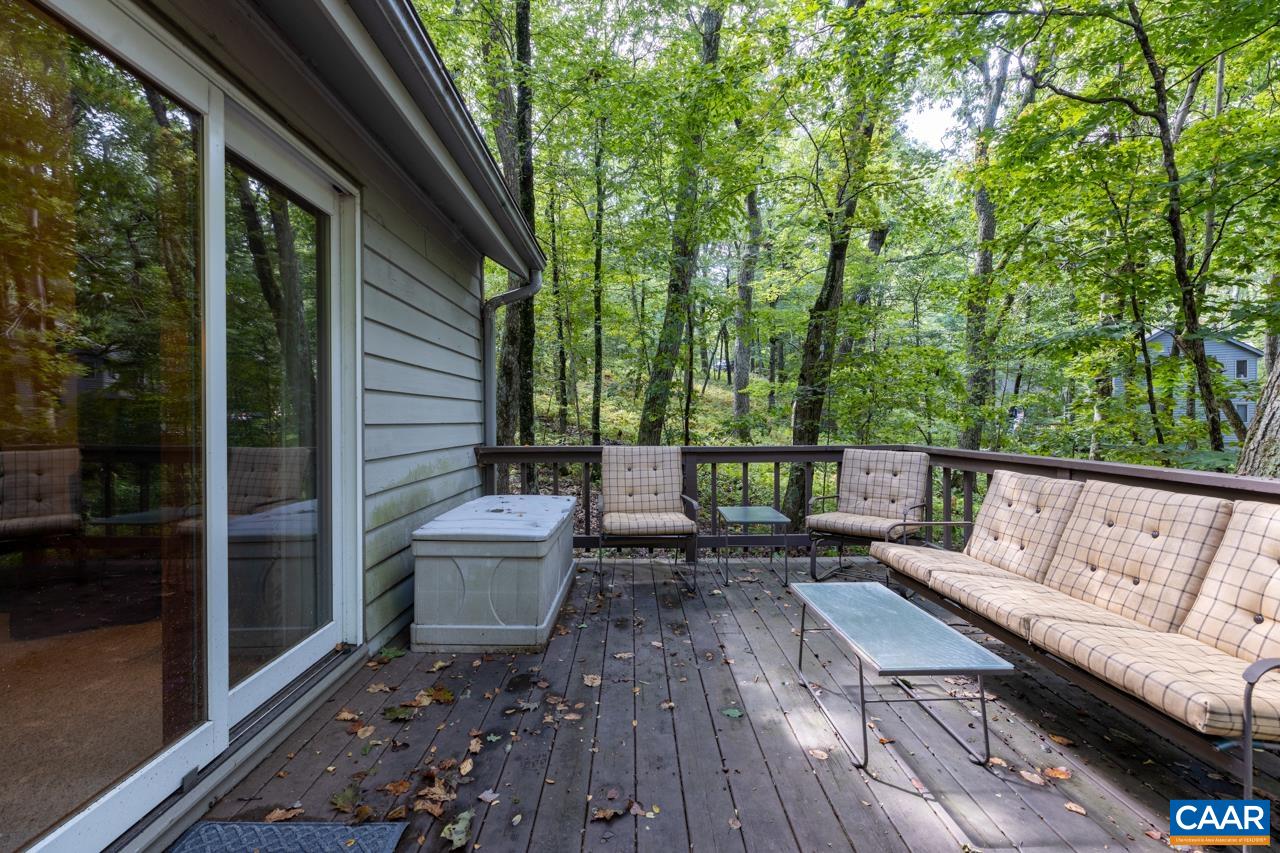 170 DEER SPRINGS LN