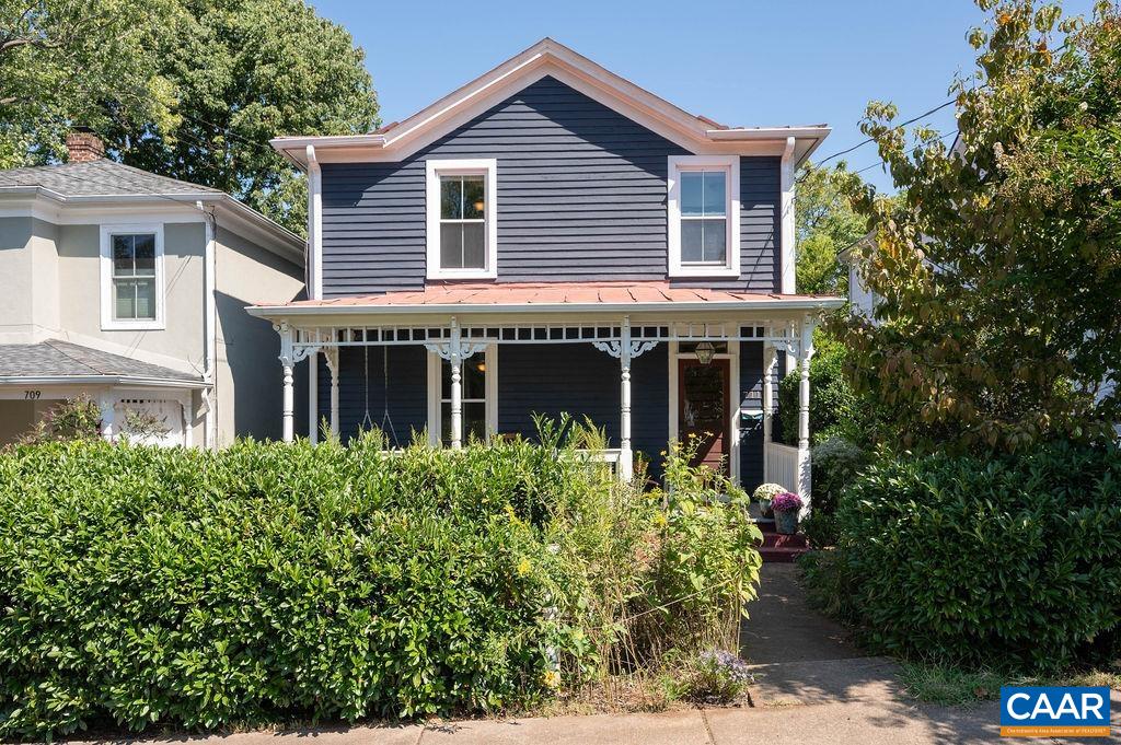 711 HINTON AVE
