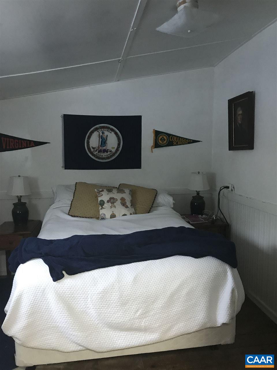165 MADISON LN Unit: a