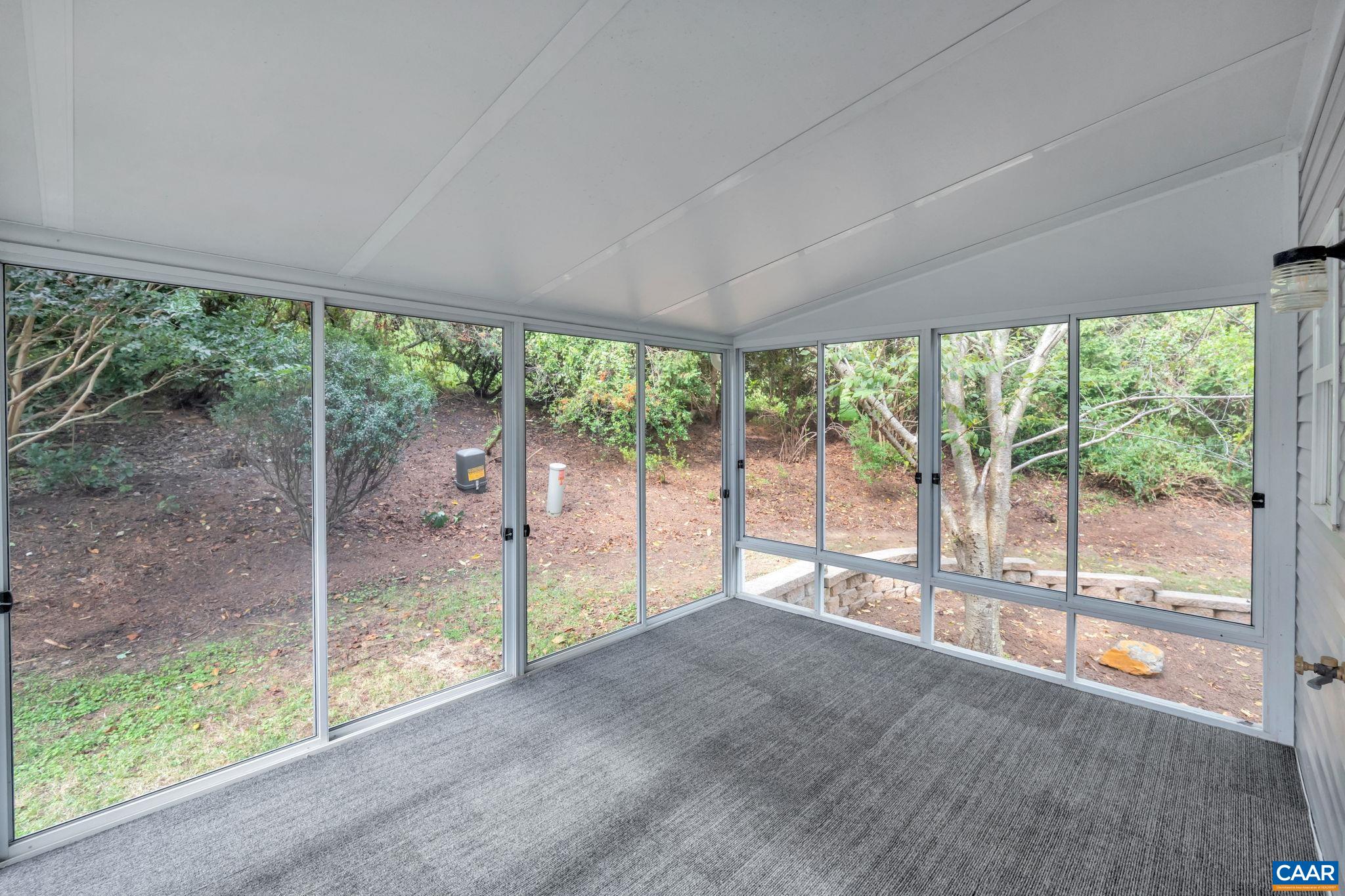 4762 BLUEJAY WAY
