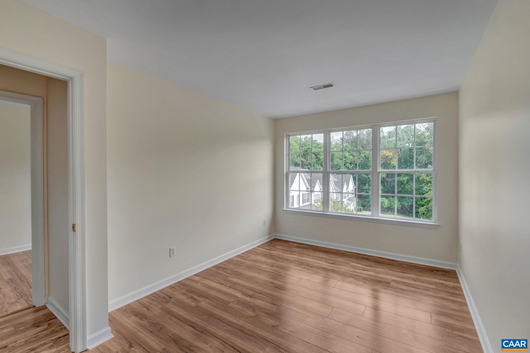 4762 BLUEJAY WAY