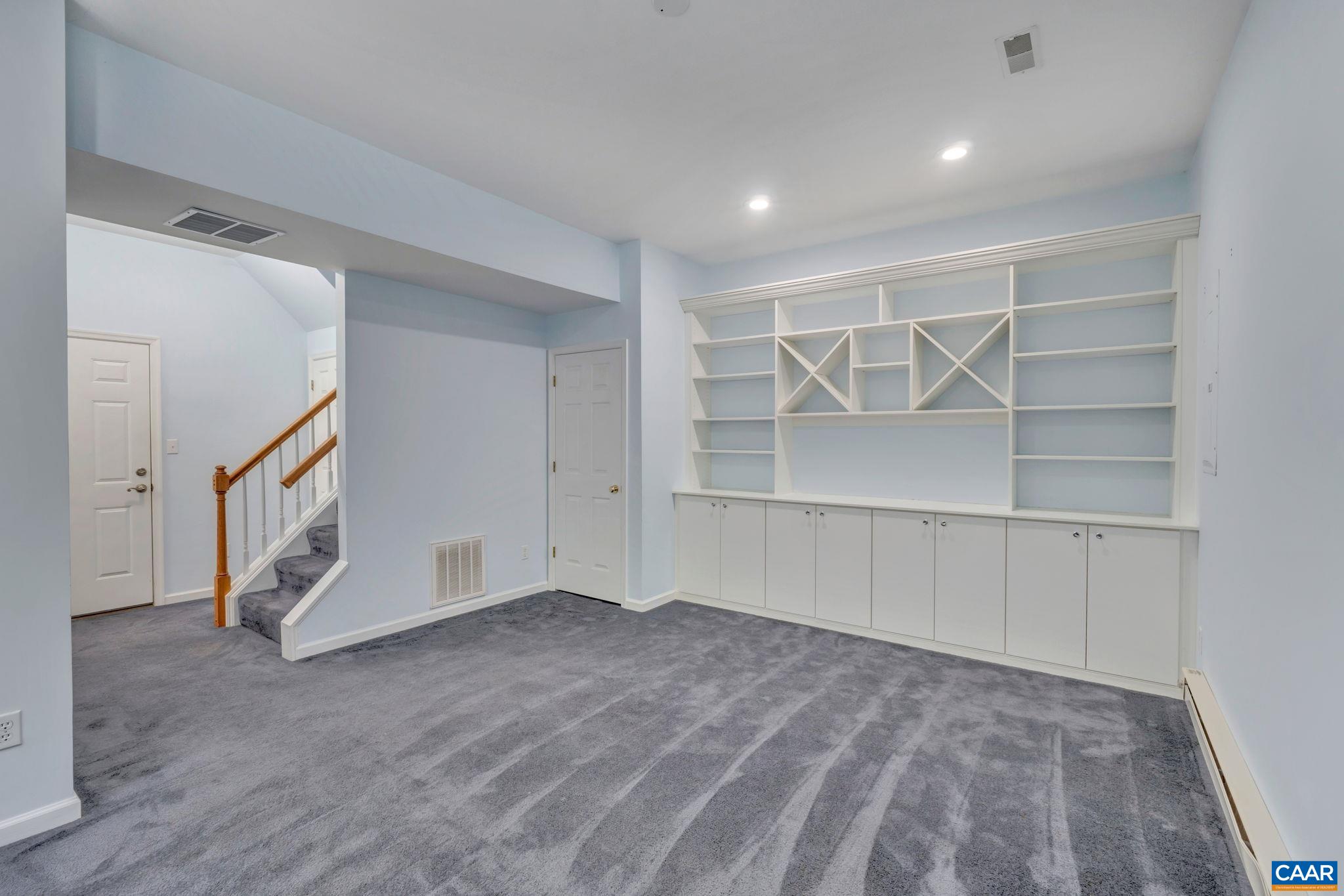 4762 BLUEJAY WAY