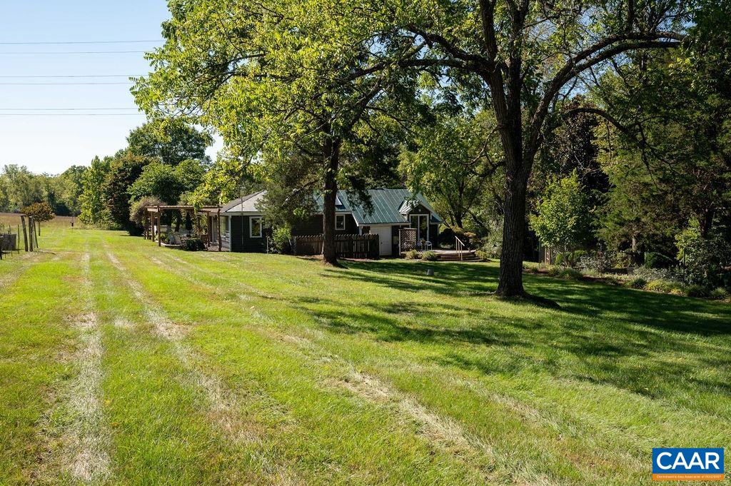 1878 EDEN LN