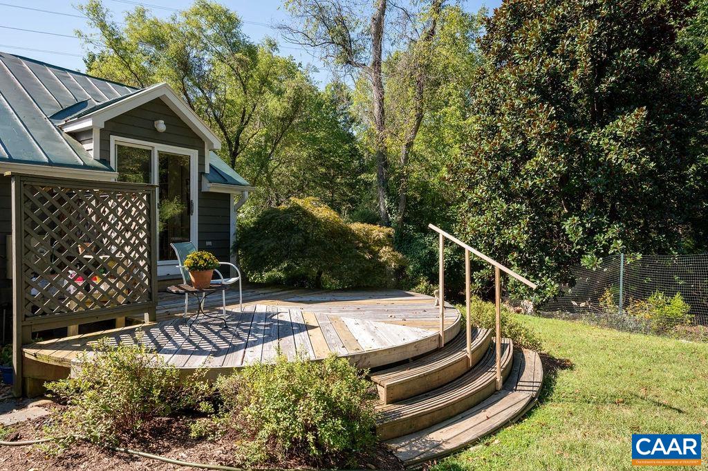 1878 EDEN LN