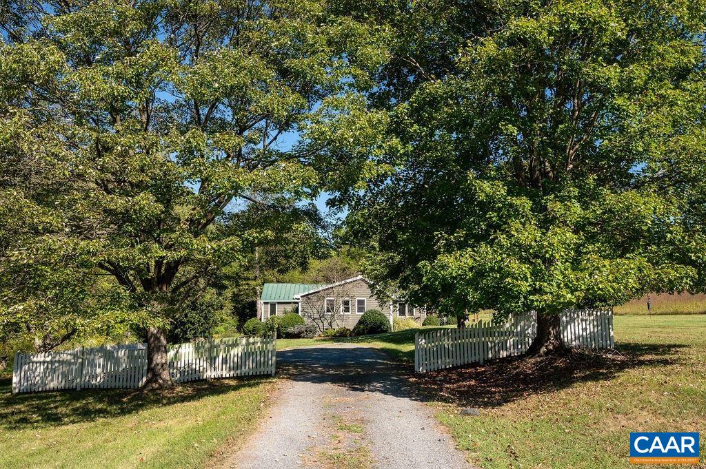 1878 EDEN LN