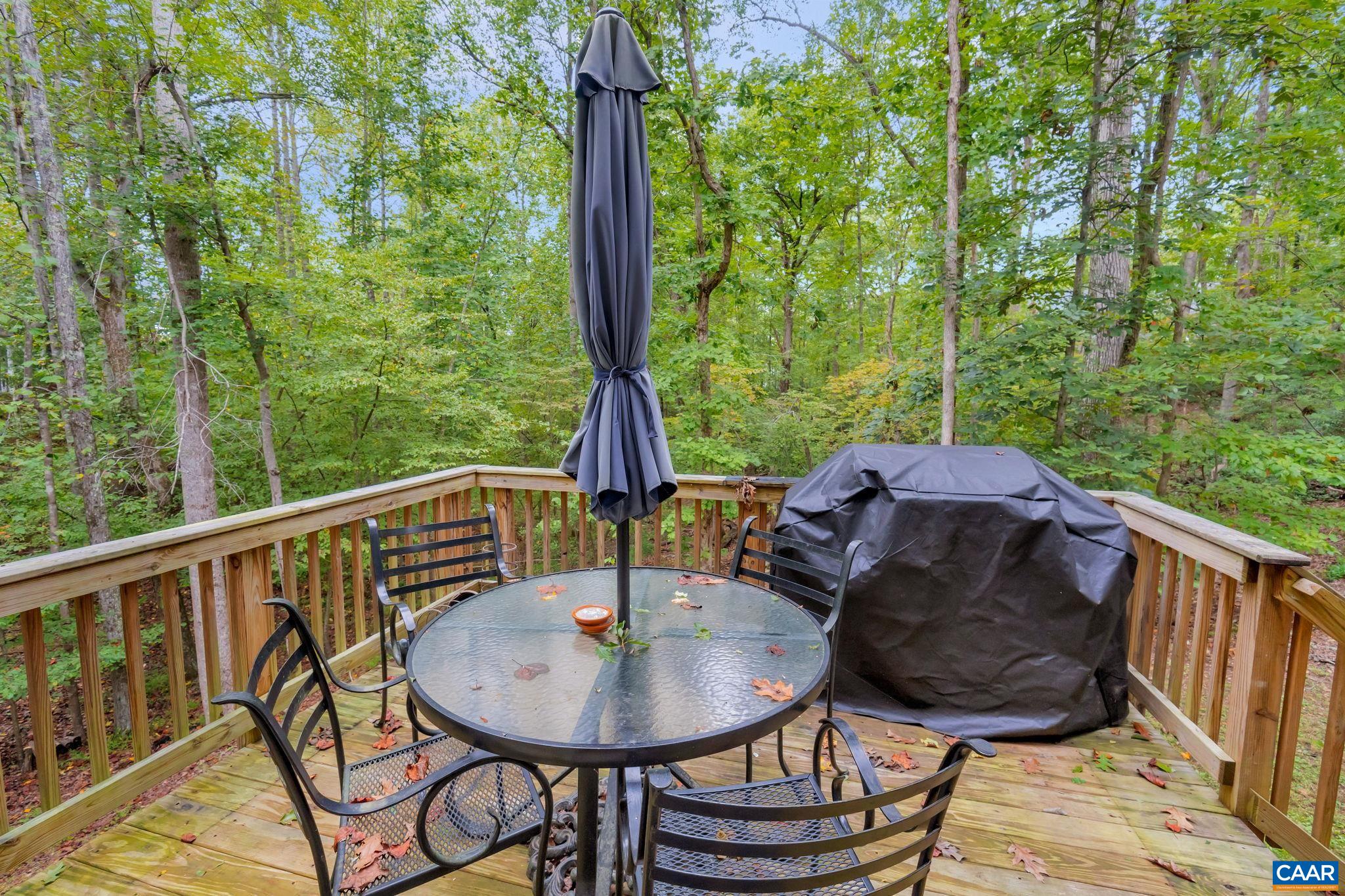 15 SHERWOOD DR