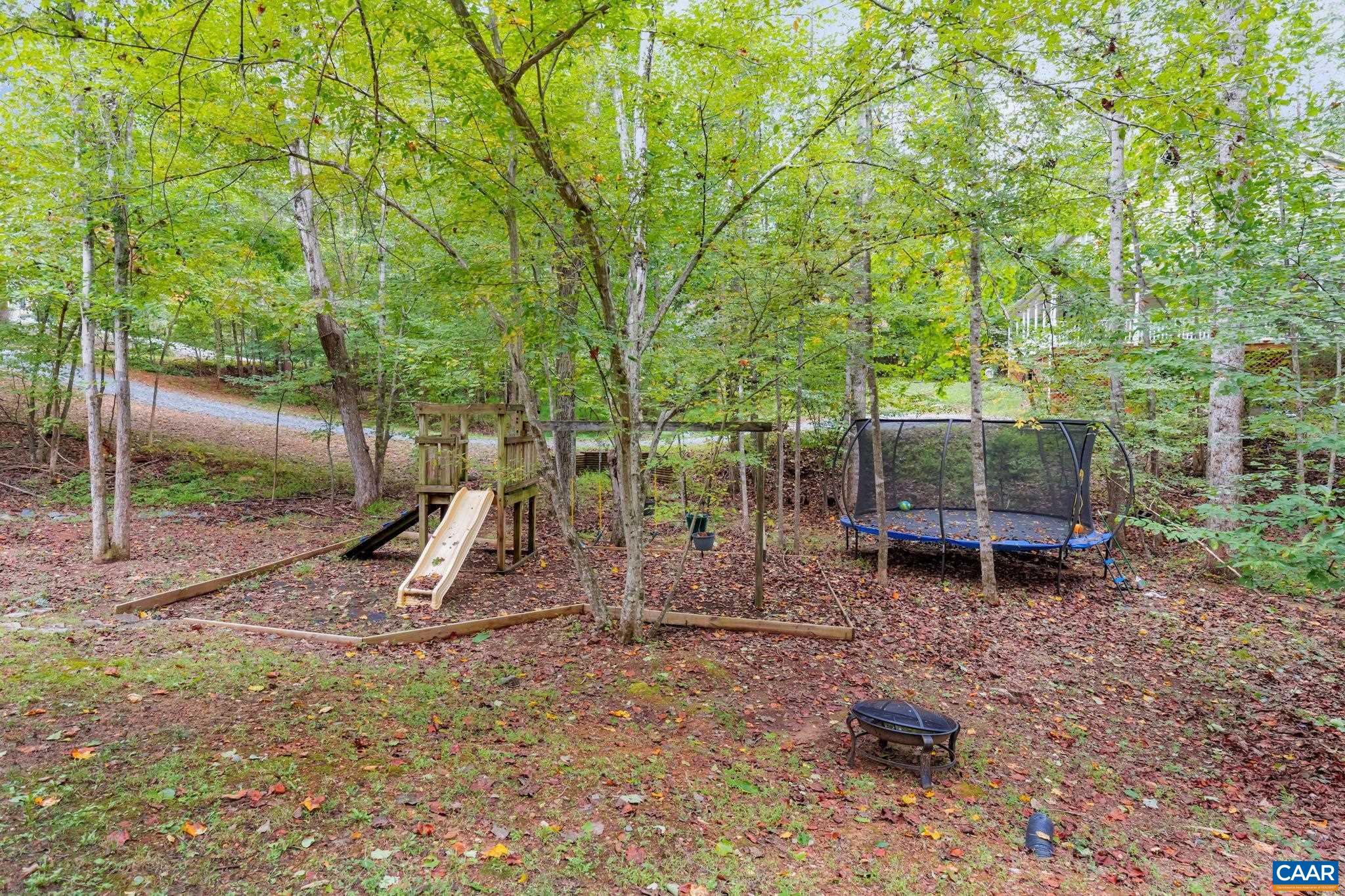 15 SHERWOOD DR