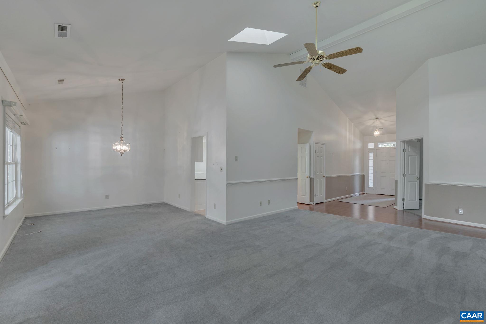 1220 DUNLORA DR