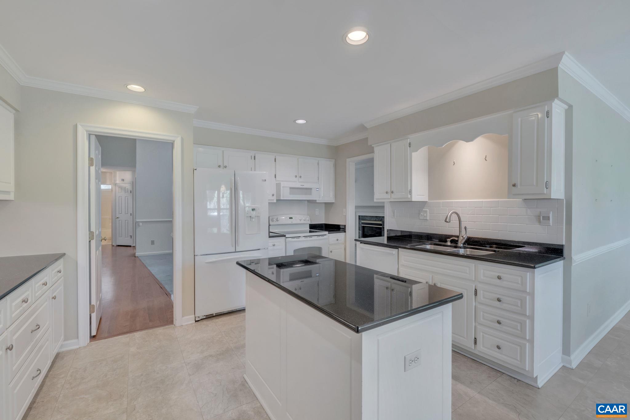 1220 DUNLORA DR