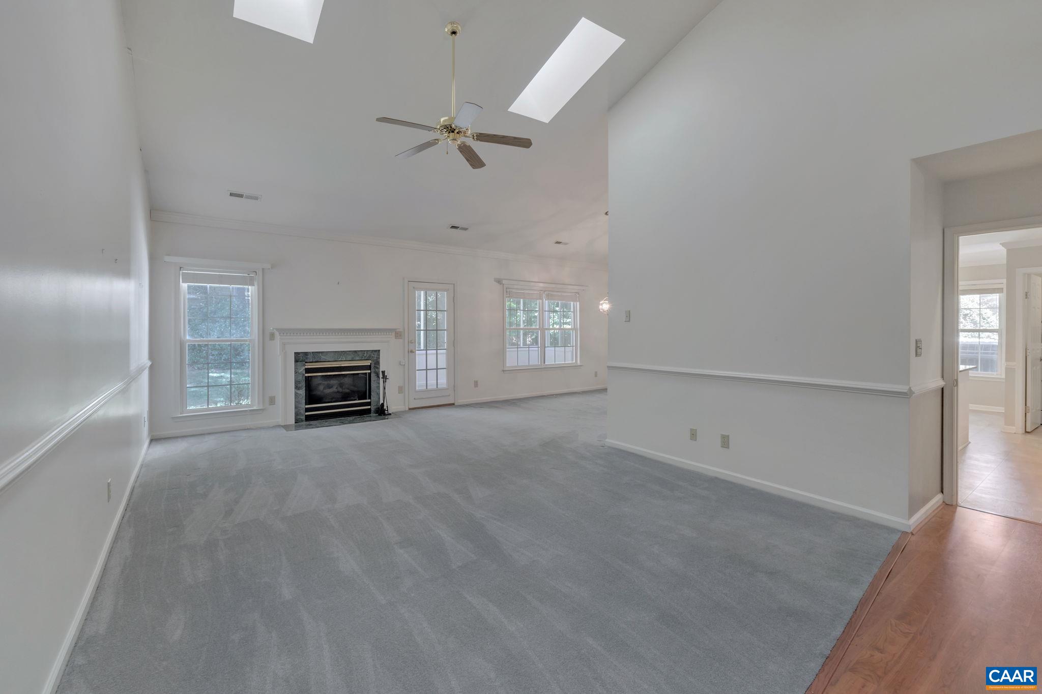 1220 DUNLORA DR