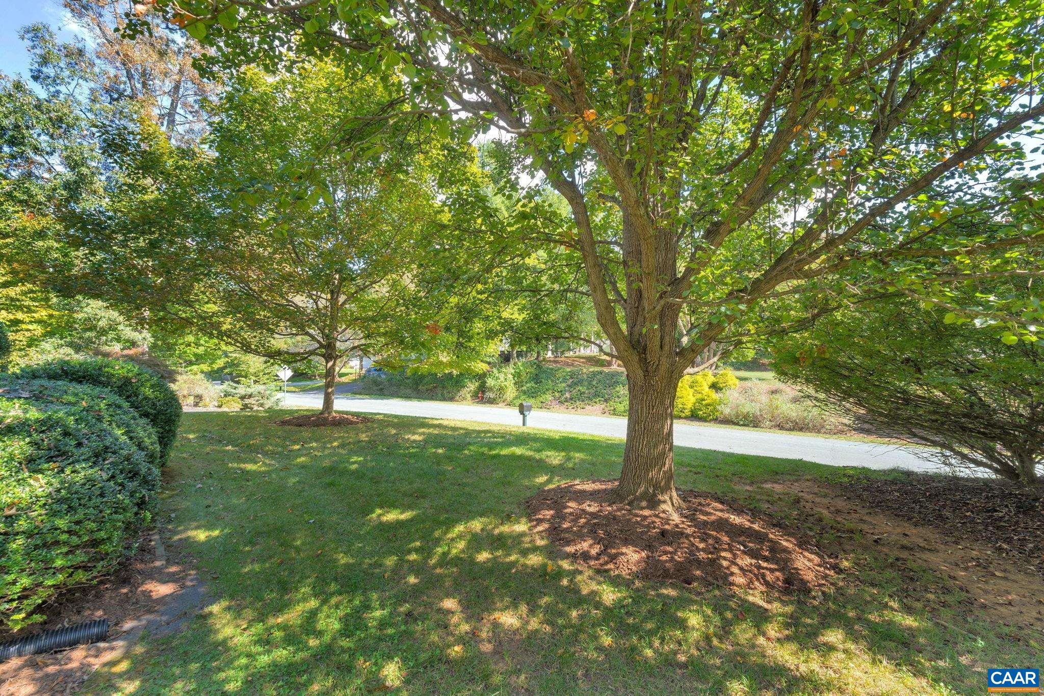 1220 DUNLORA DR