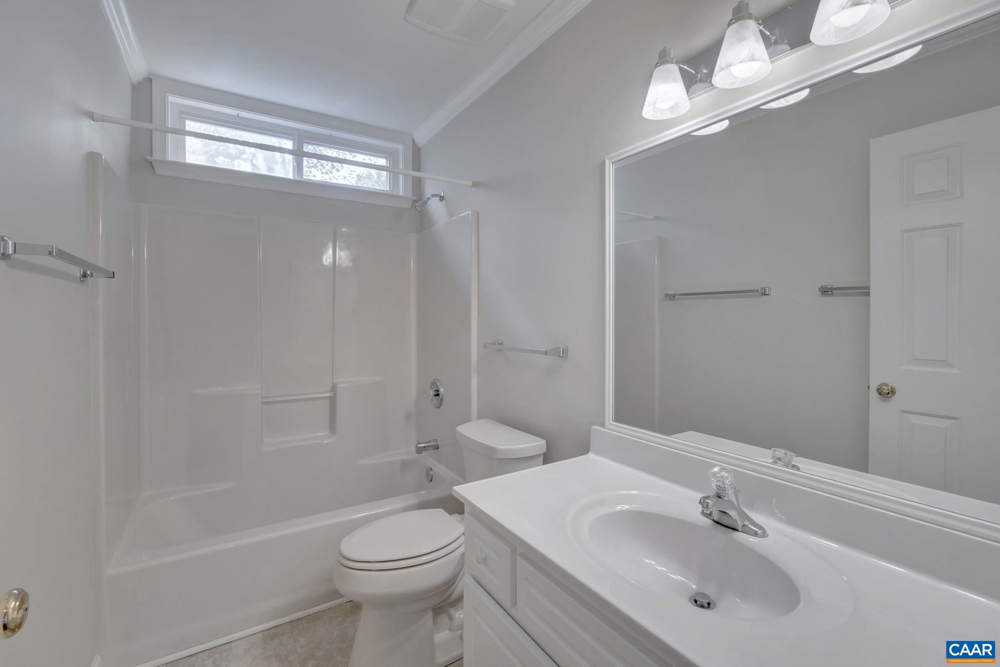 1220 DUNLORA DR