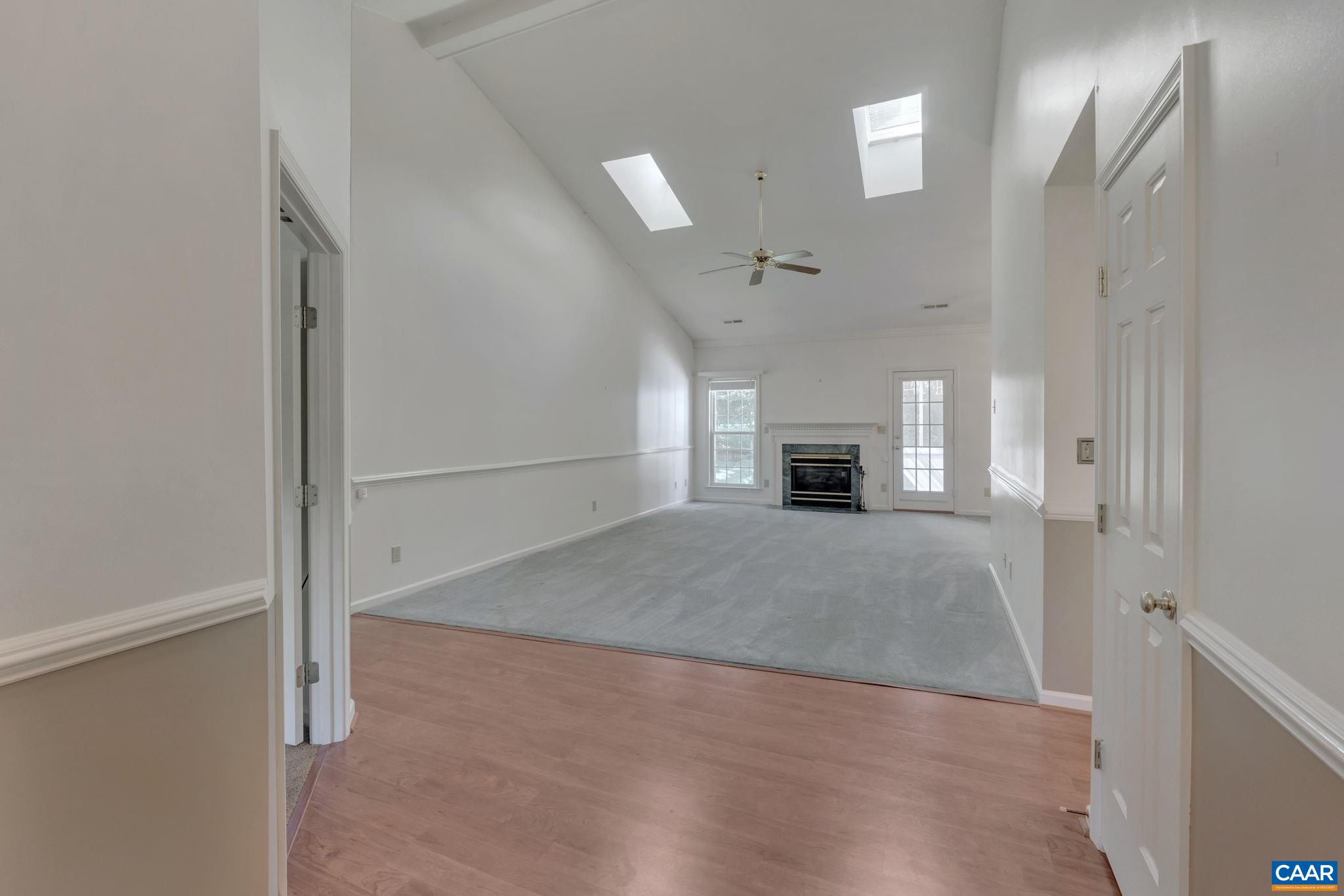 1220 DUNLORA DR