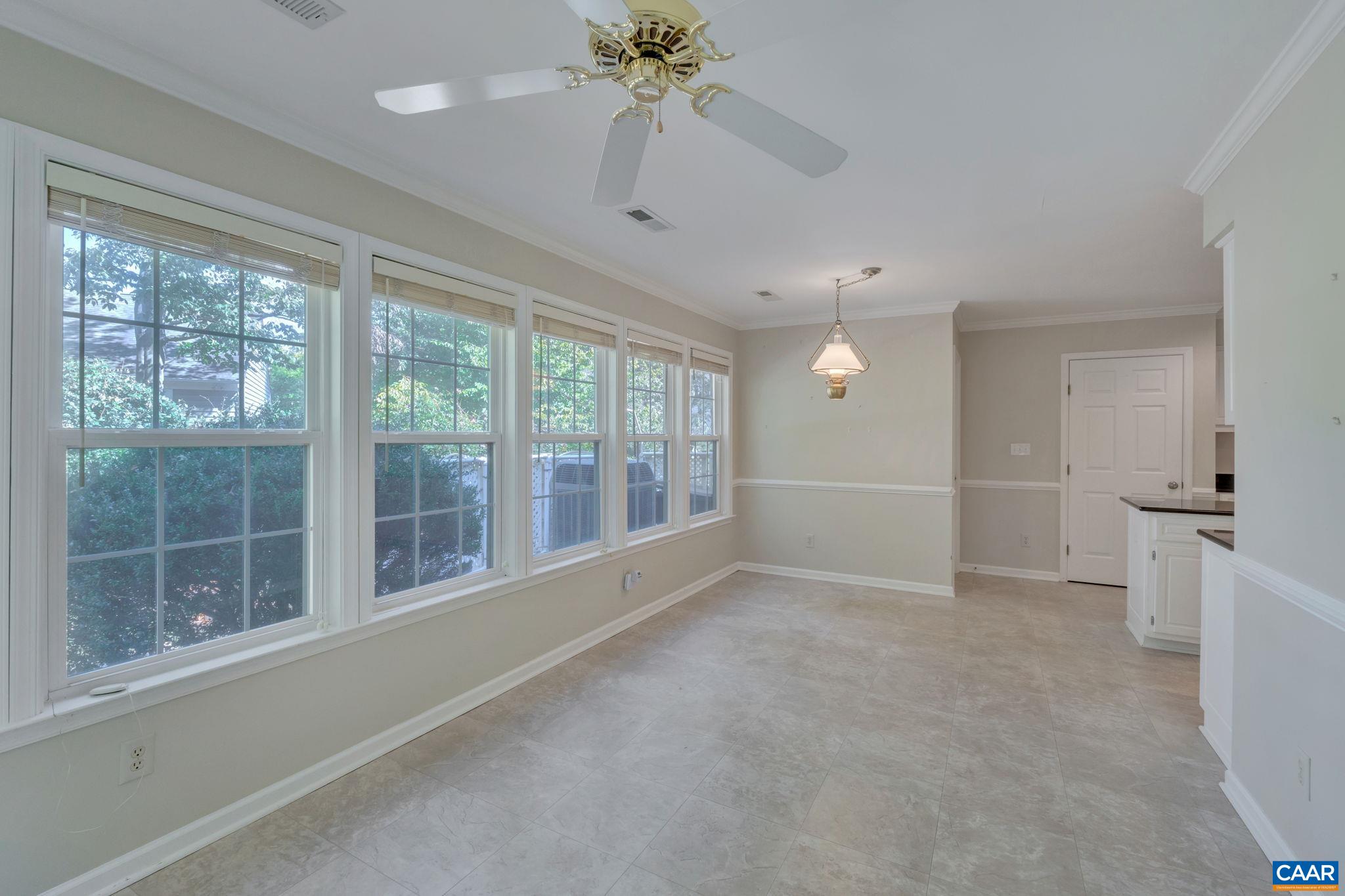 1220 DUNLORA DR