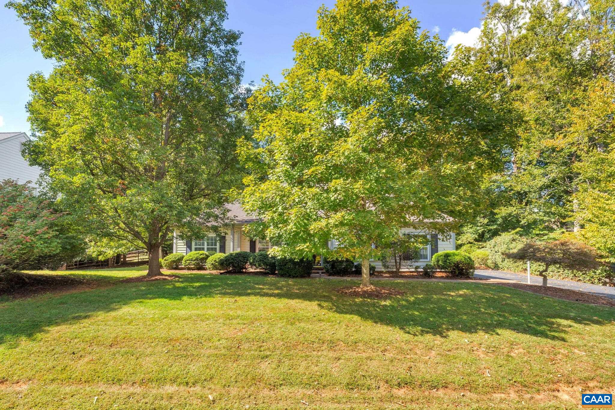 1220 DUNLORA DR