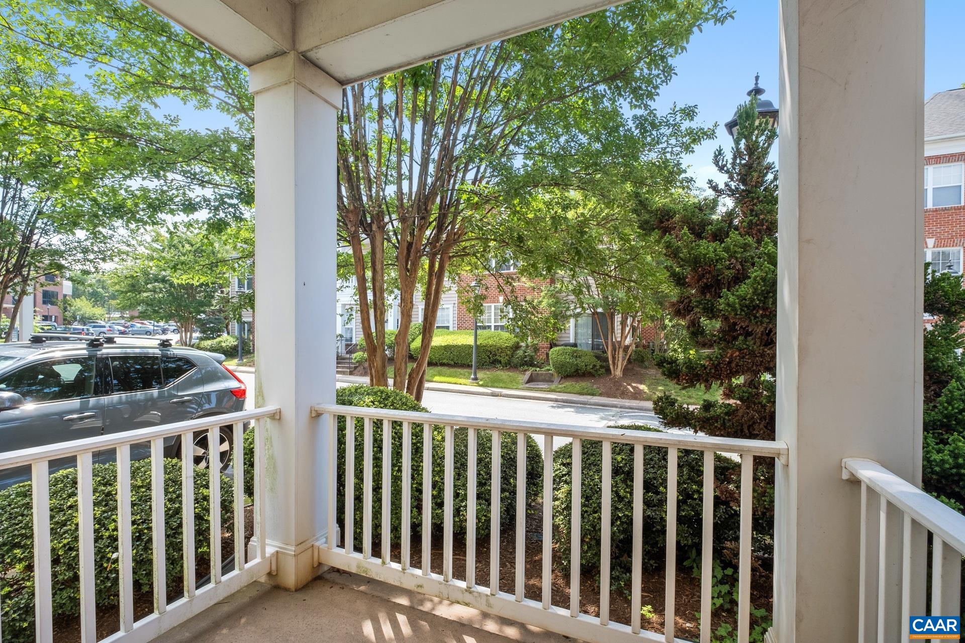 950 GLENWOOD STATION LN Unit: 102
