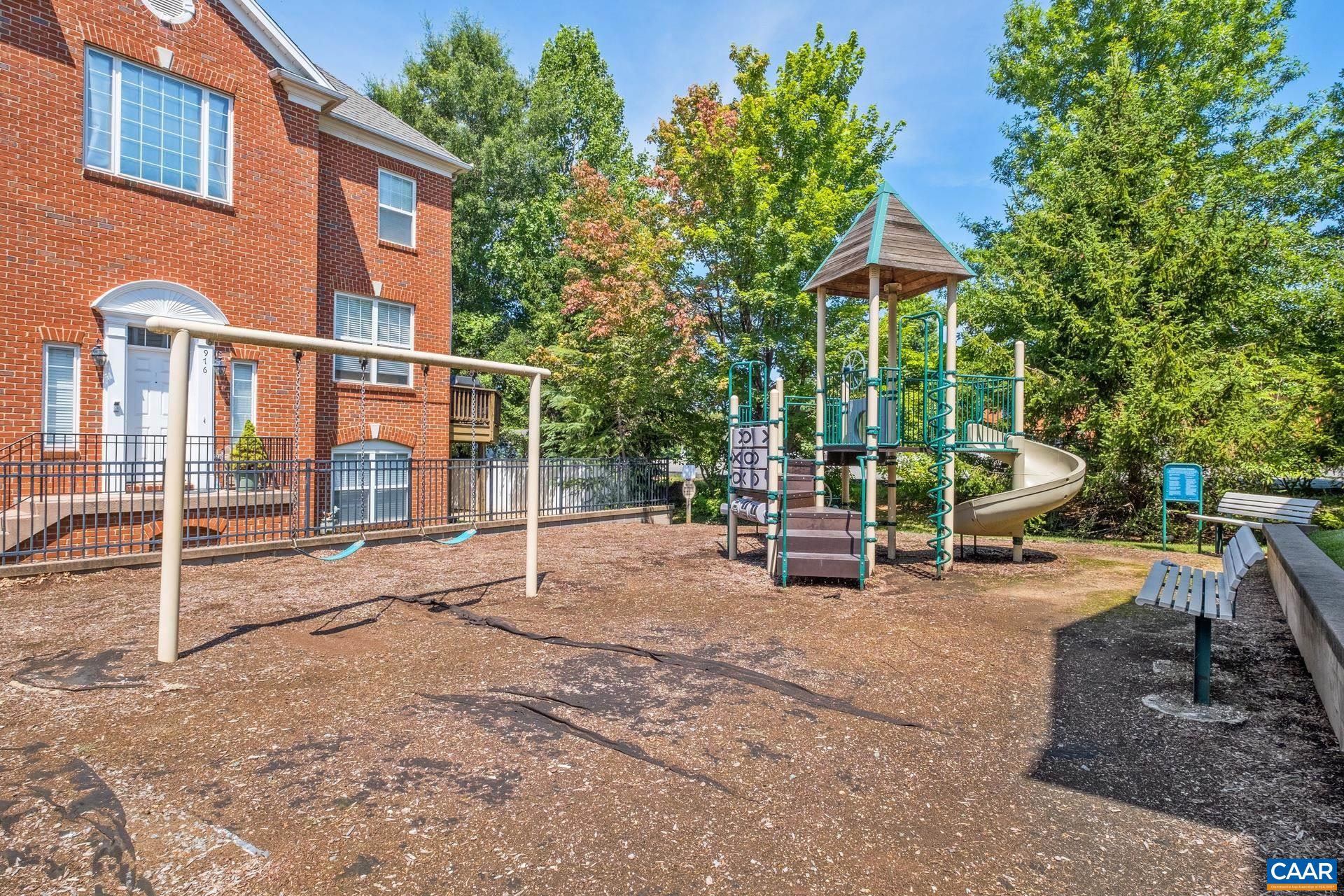 950 GLENWOOD STATION LN Unit: 102