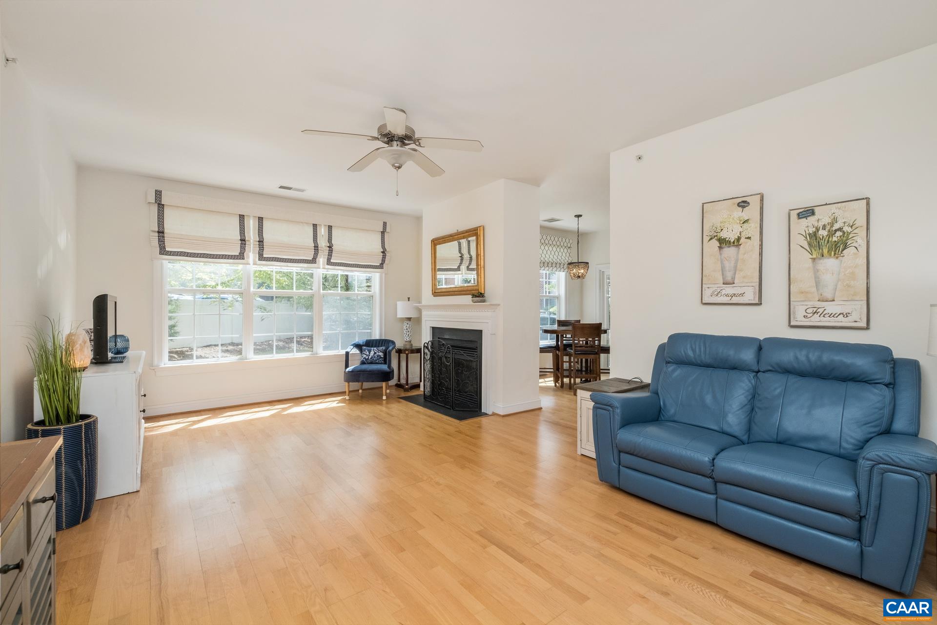 950 GLENWOOD STATION LN Unit: 102