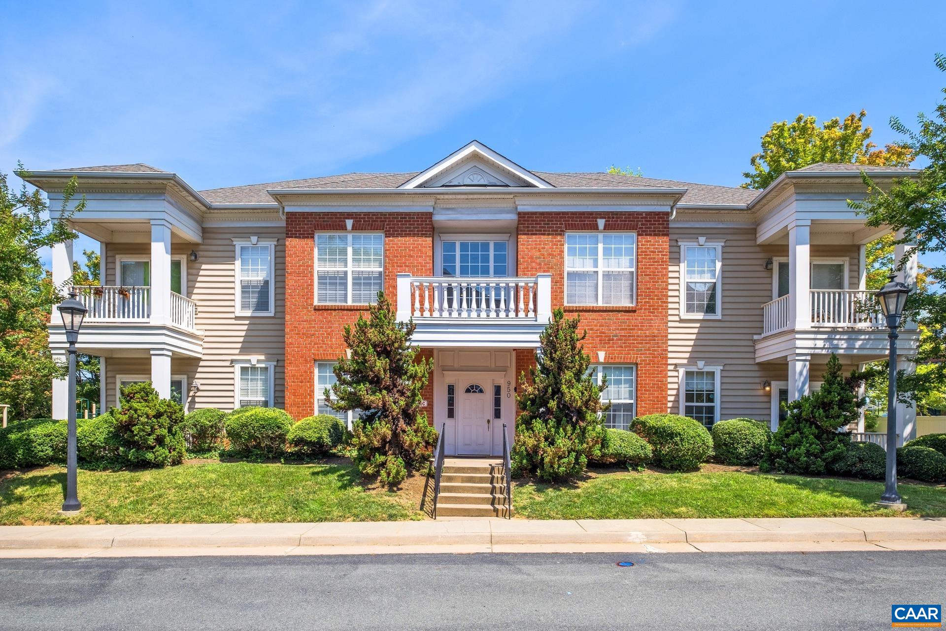 950 GLENWOOD STATION LN Unit: 102