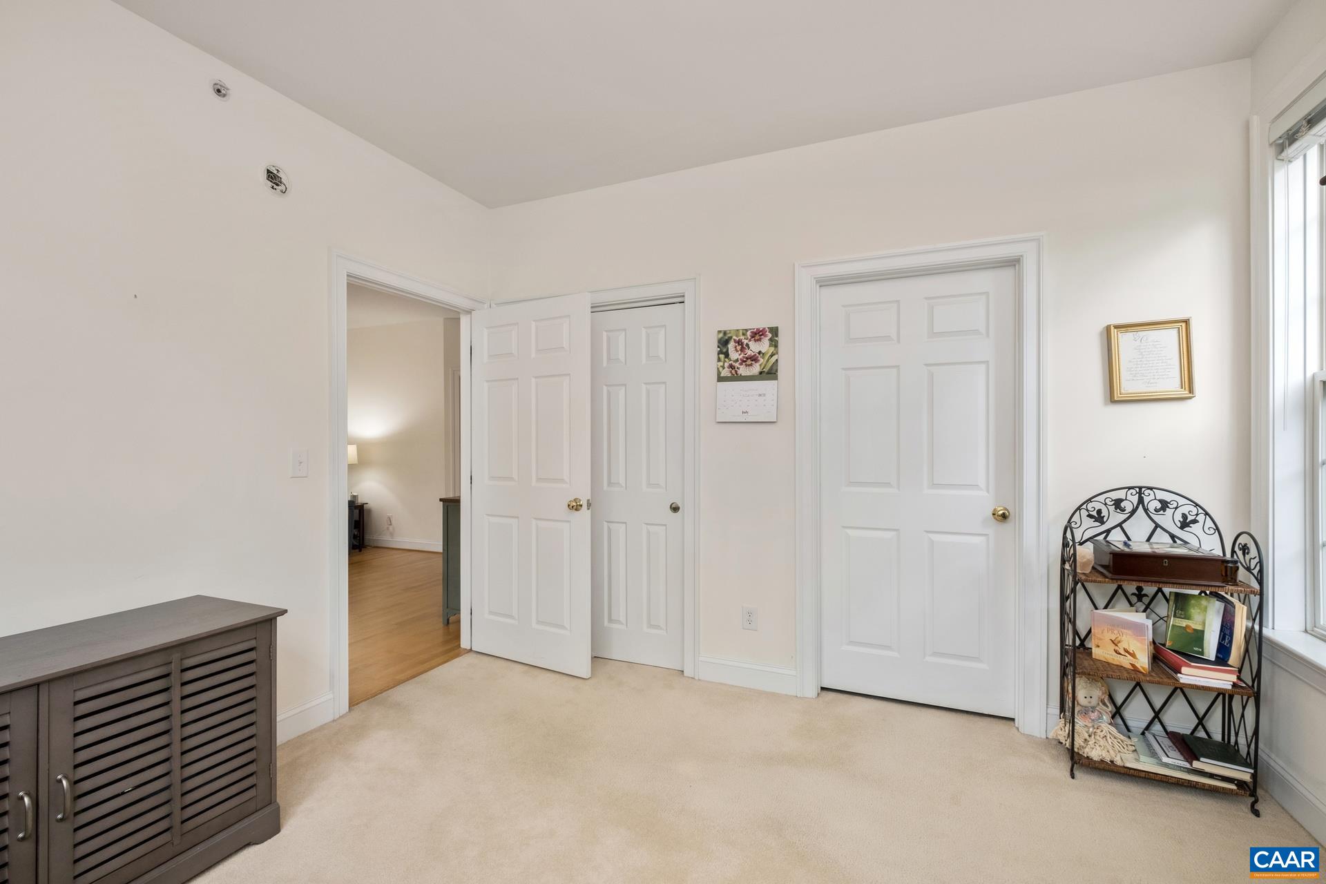 950 GLENWOOD STATION LN Unit: 102
