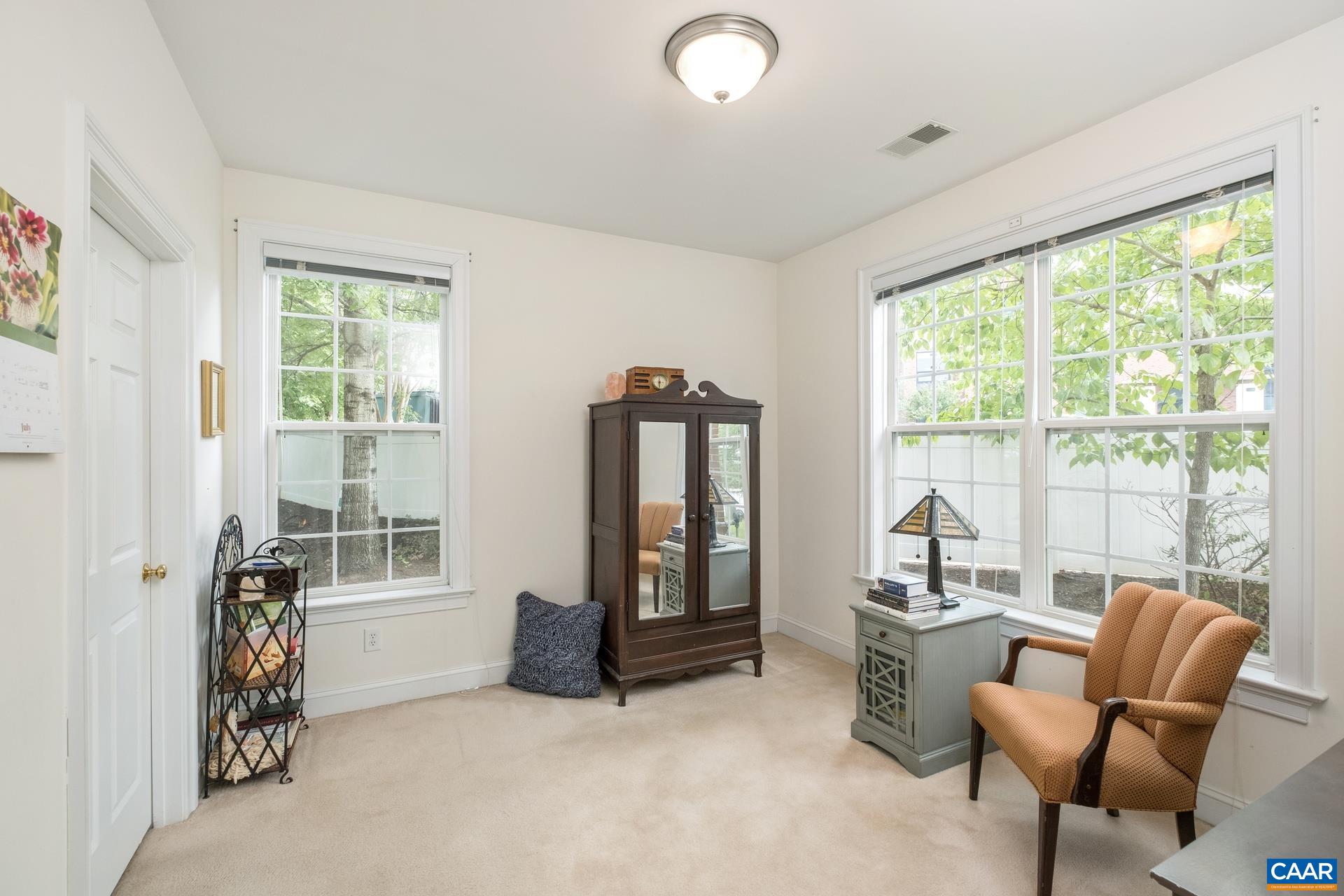 950 GLENWOOD STATION LN Unit: 102