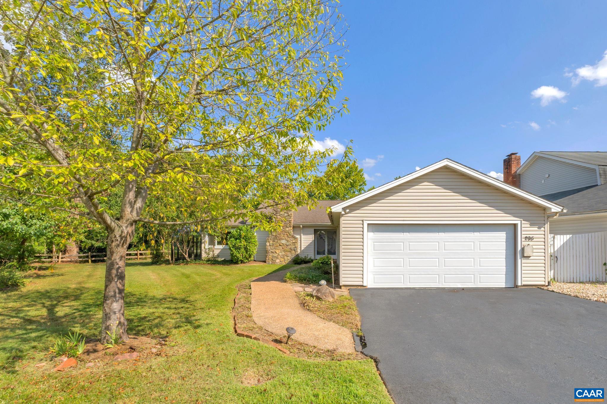 295 TENNIS DR