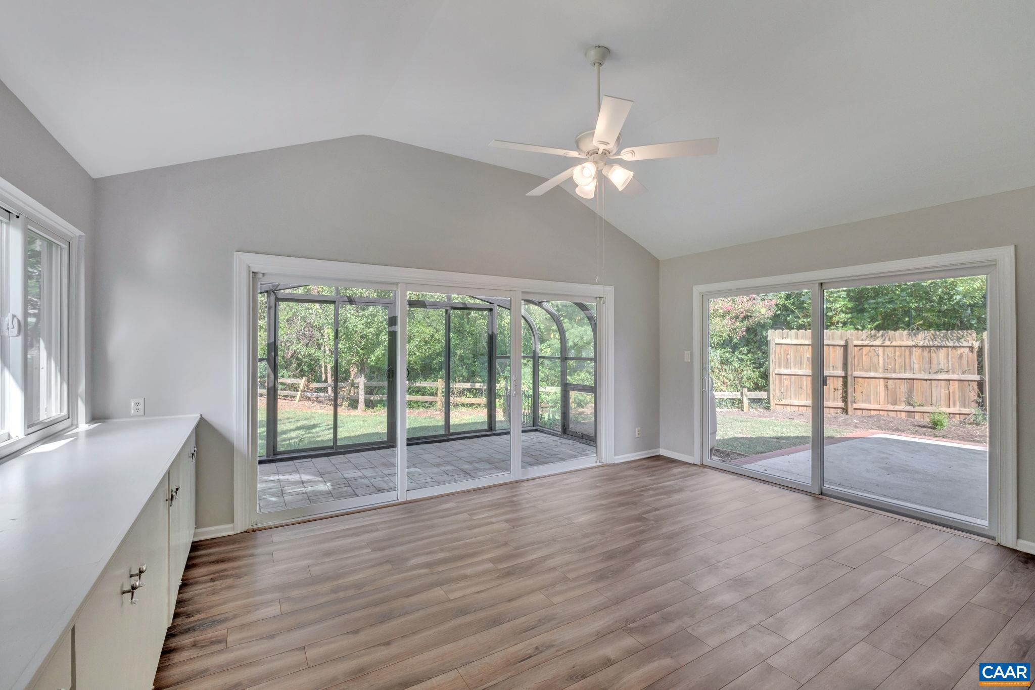 295 TENNIS DR
